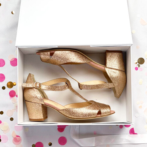 Sandale de mariage dorée