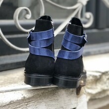 Bottine à boucle noire