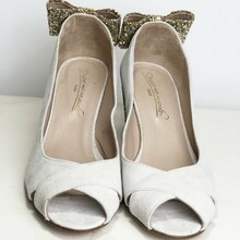 Escarpin talon carré blanc et doré