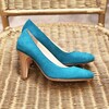 Escarpin en velours turquoise foncé et fine paillette champagne